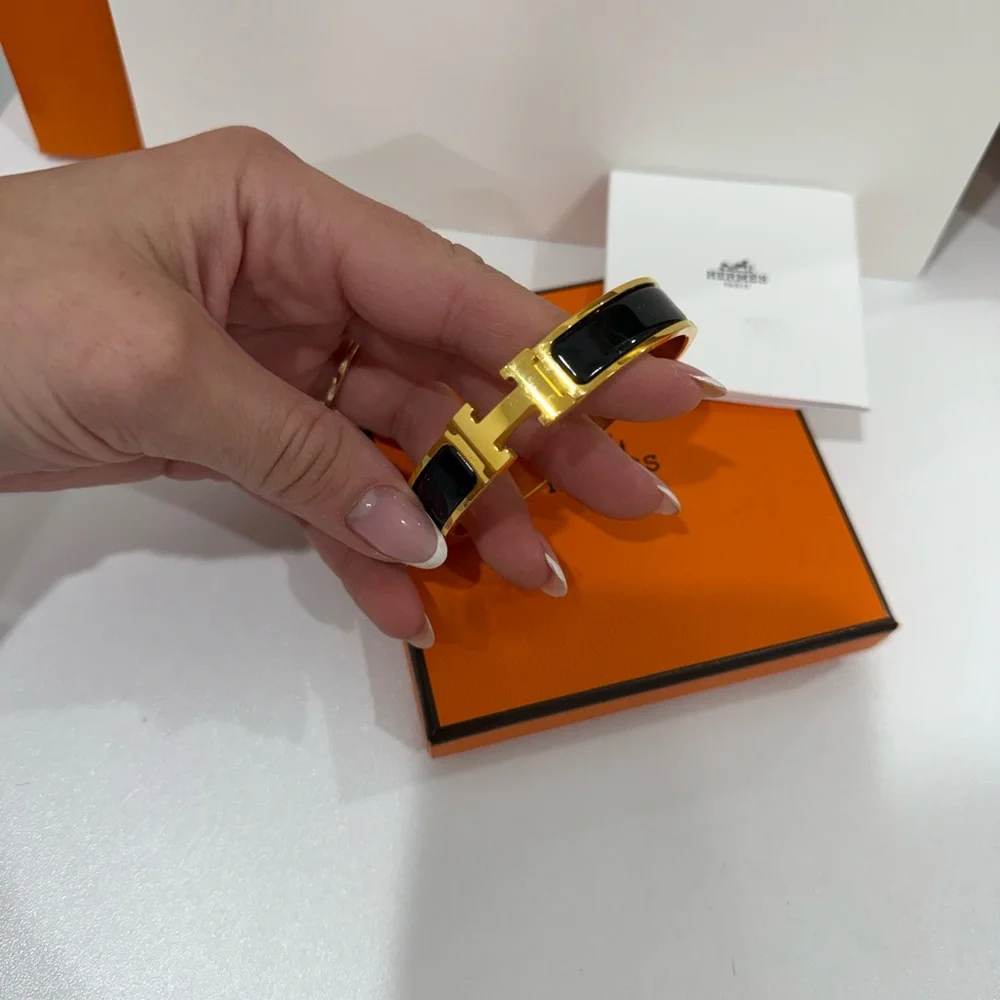 Hermès H clic Black and Gold Enamel Bracelet PM size - Picture 7 of 7